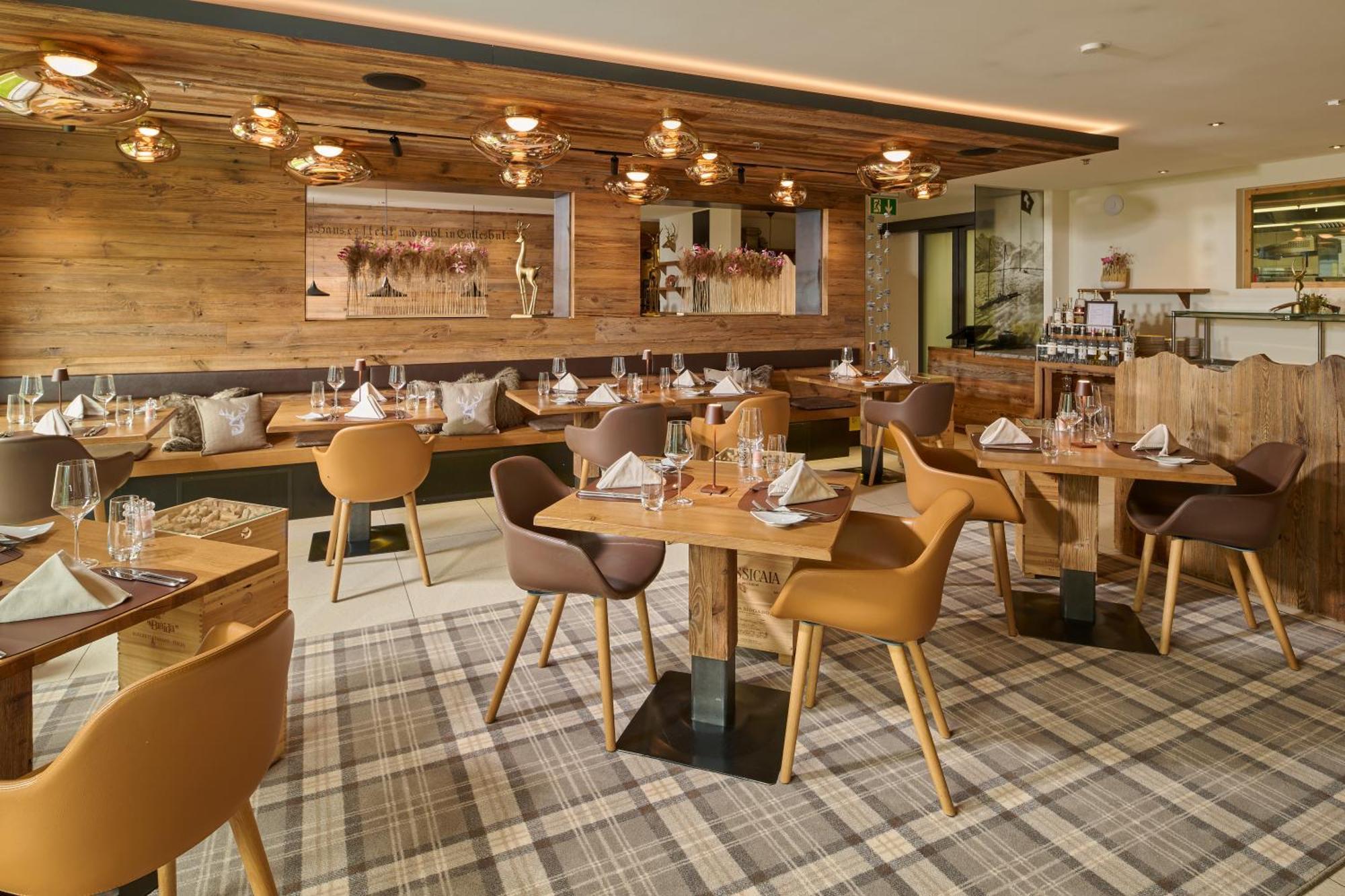 Aspen Alpine Lifestyle Hotel Гринделвалд Екстериор снимка